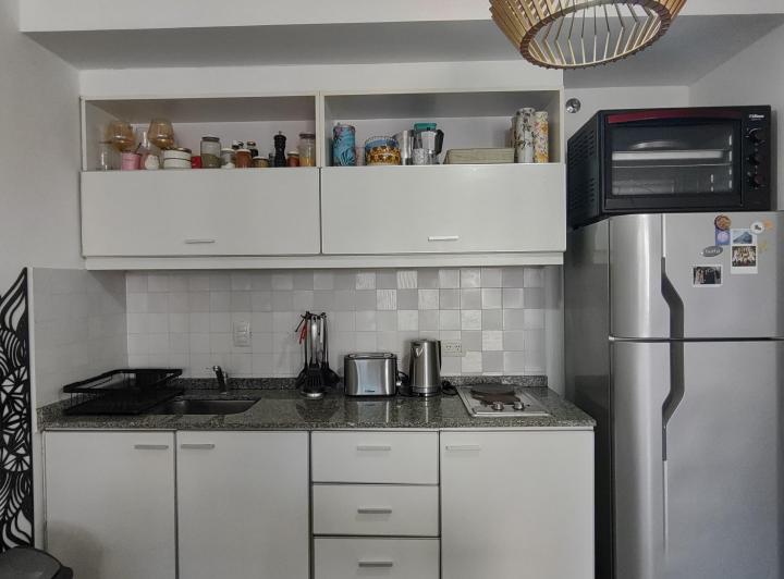 Monoambiente al frente impecable 5