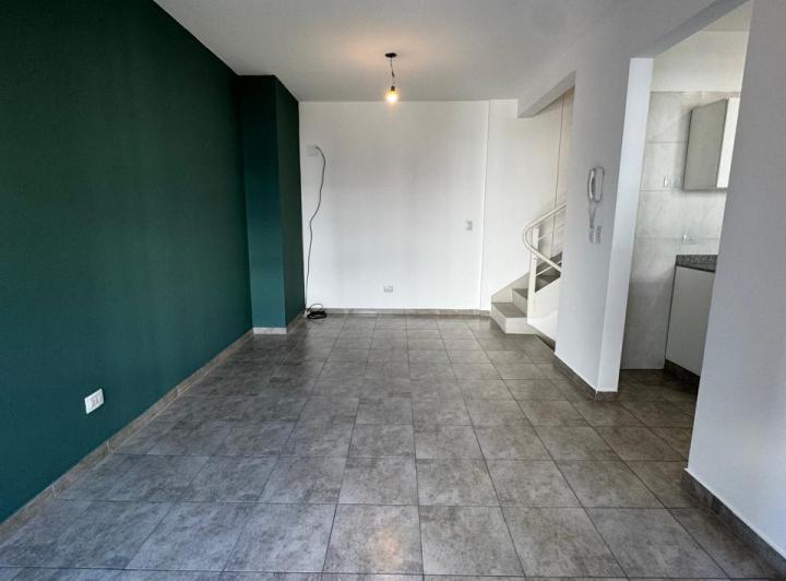 Departamento en Alquiler – 3 Ambientes con Balcón y Cochera 2