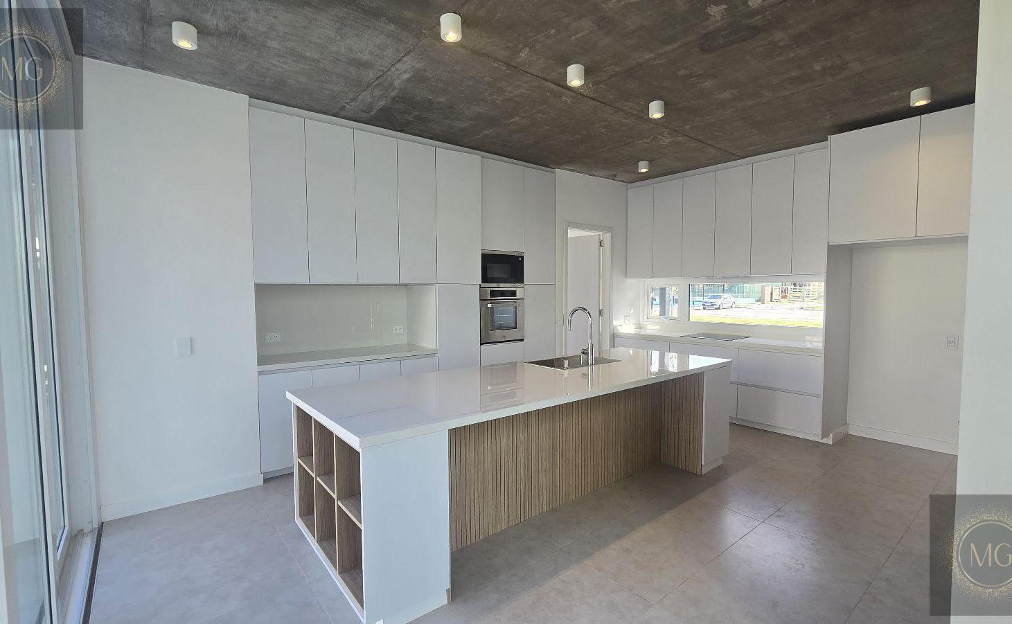 Foto de Casa a la venta en Barrio Carpinchos, imagen 3