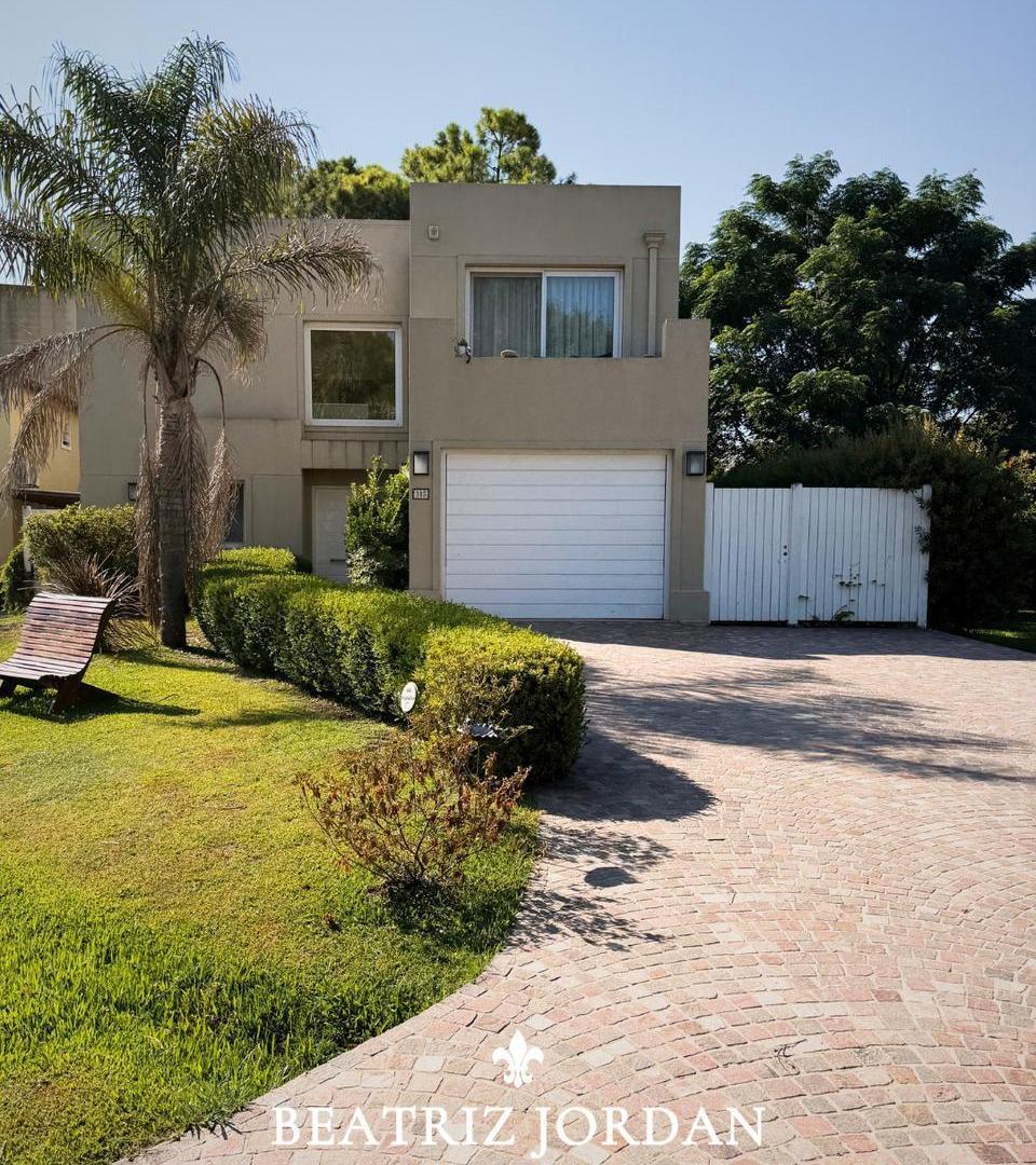 CASA 6 AMBIENTES EN VENTA, BARRIO LOS PARAISOS, LOS CARDALES
