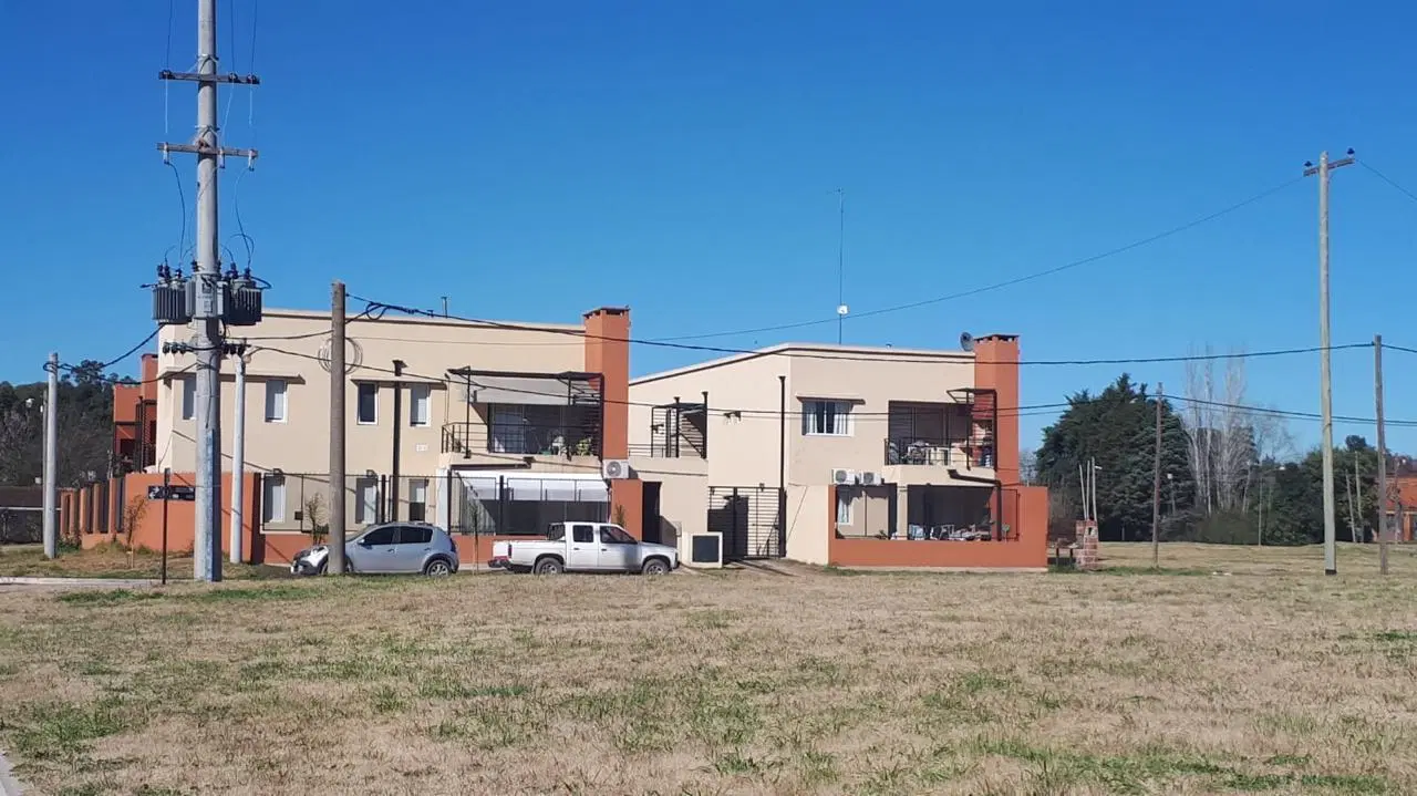 VENDE DEPARTAMENTO 2 AMBIENTES, CENTRO, LOS CARDALES 2