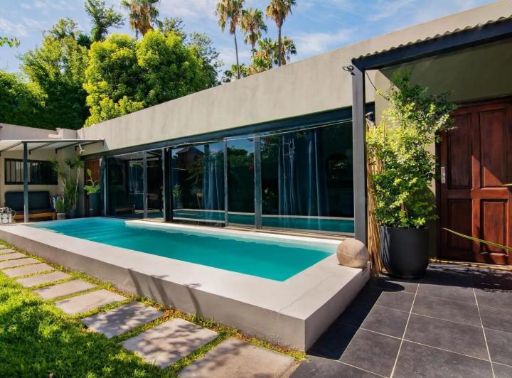 Increible Casa en Venta en el Corazon de Funes con Piscina 1