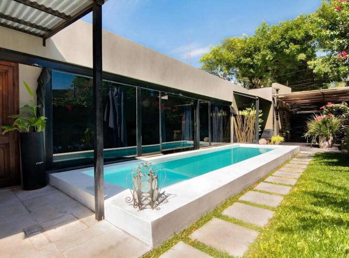 Increible Casa en Venta en el Corazon de Funes con Piscina 3