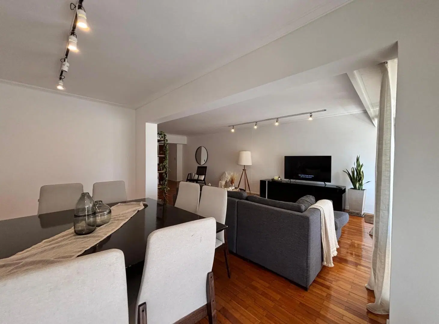 Venta Piso exclusivo de 3 dormitorios, cochera 4