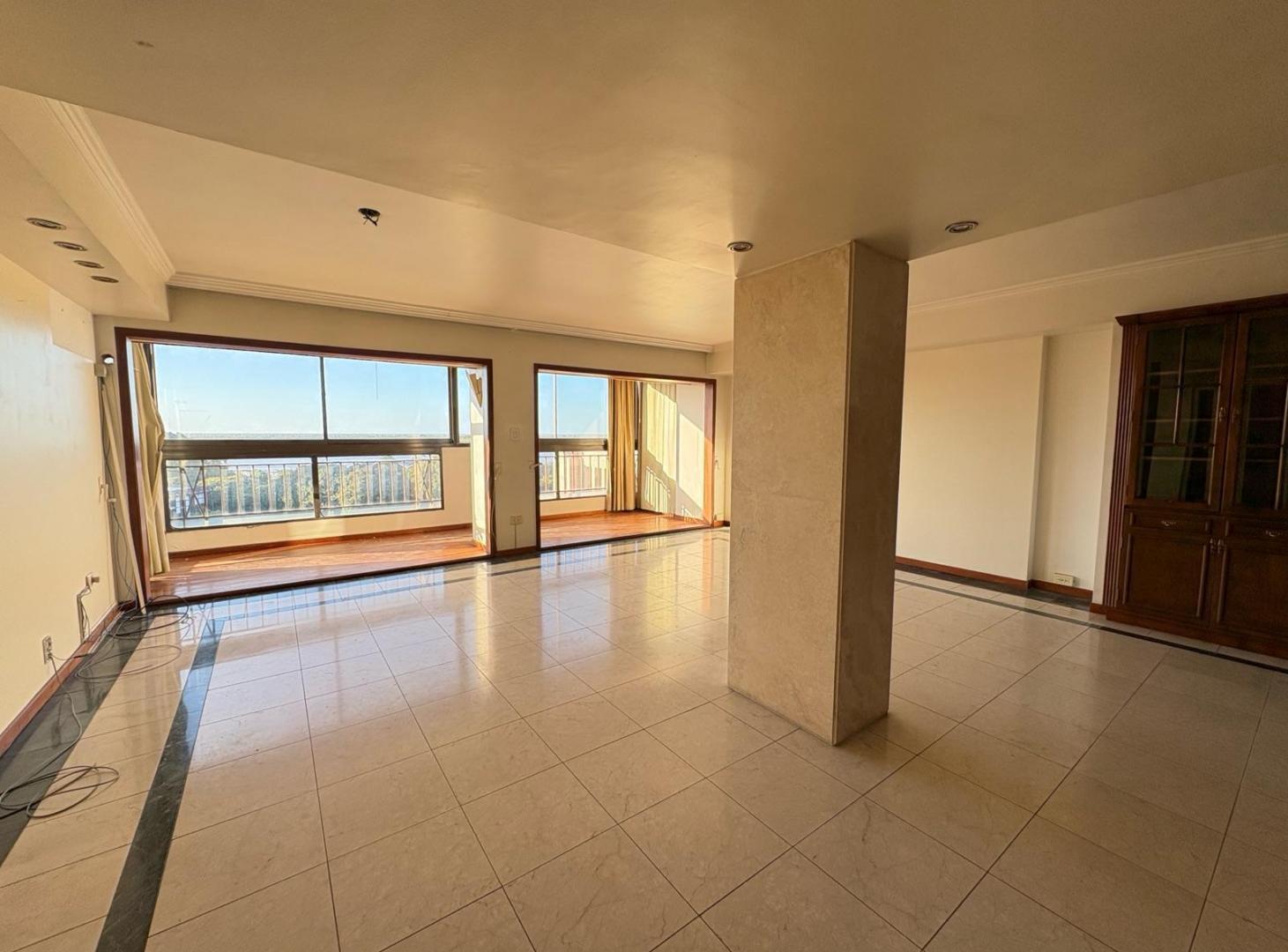 Venta Departamento de 3 dormitorios con vista al Rio