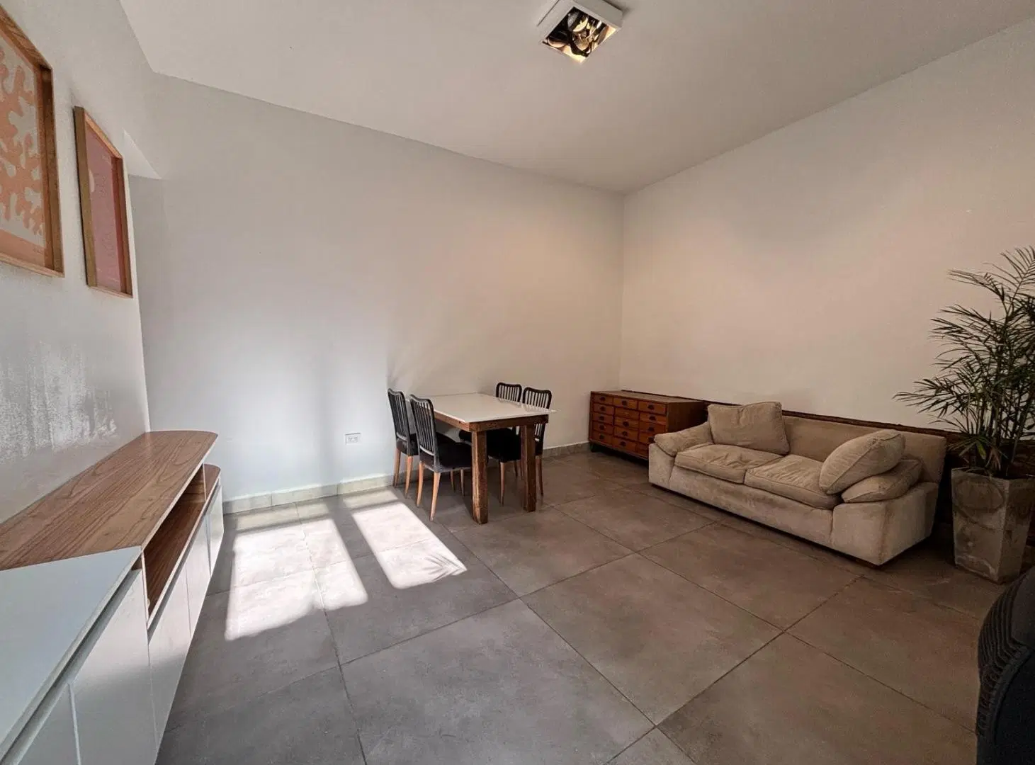 Venta Dpto de pasillo, dos dormitorios, terraza y piscina 2