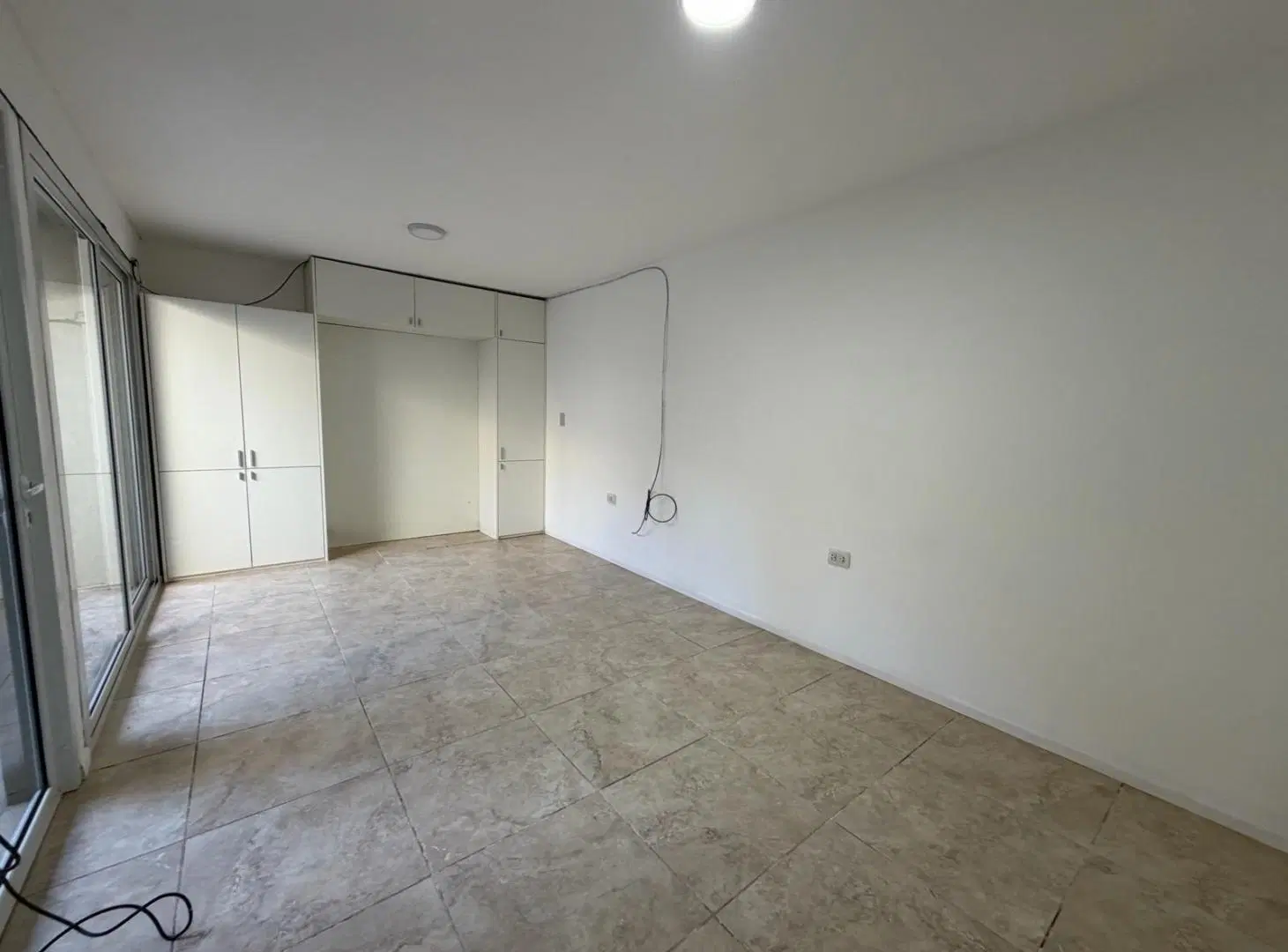 Venta Monoambiente con patio 1