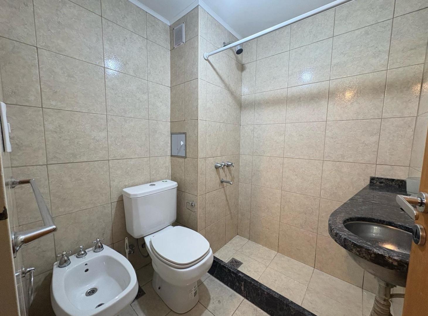 Foto de Monoambiente semipiso en Lourdes, imagen 2