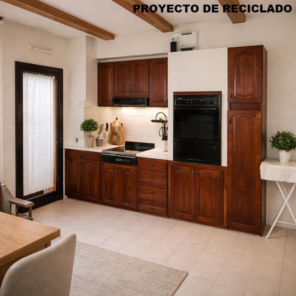 Foto de Casa amplia de 2 dormitorios - 188m2 cubiertos - Ideal para reciclar, imagen 2