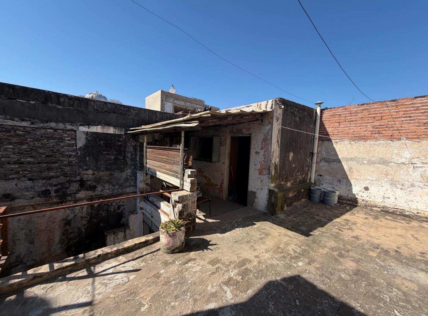 Foto de Venta Casa de pasillo a reciclar, NO PH., imagen 5