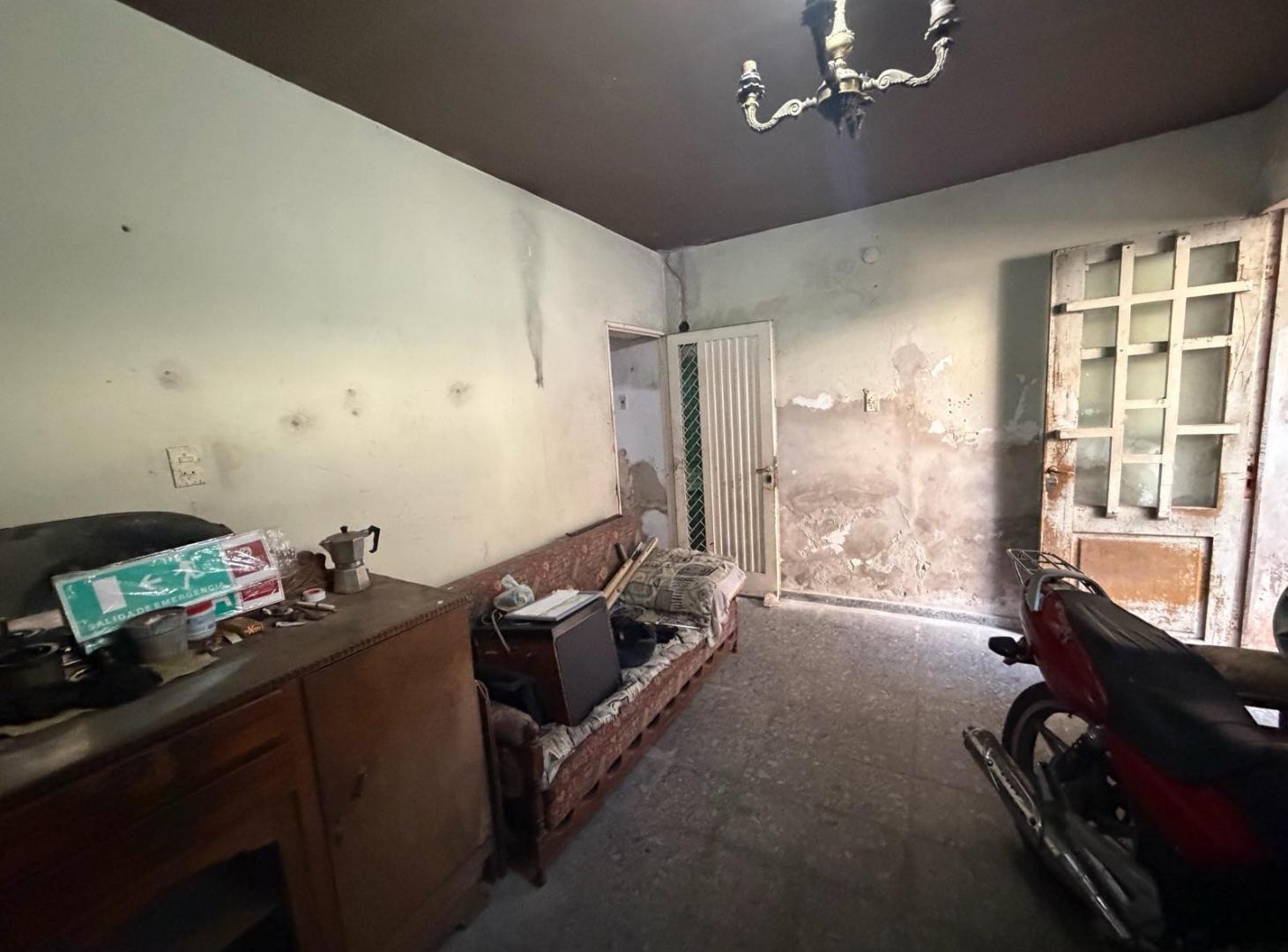 Foto de Venta Casa de pasillo a reciclar, NO PH., imagen 4