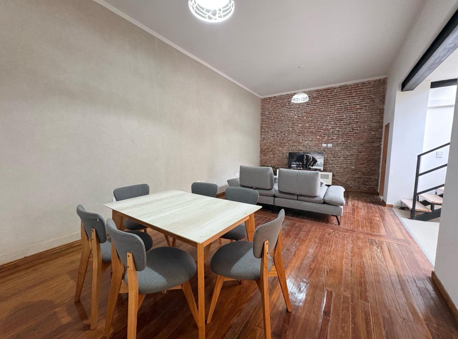 Foto de Casa de pasillo a estrenar c terraza y parrillero en Abasto, imagen 3