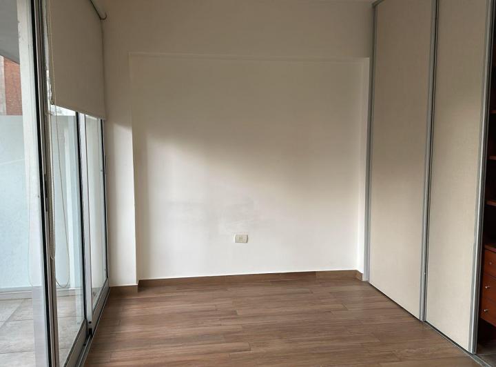 Hermoso departamento de 1 ambiente y medio en L en Las Cañitas 5