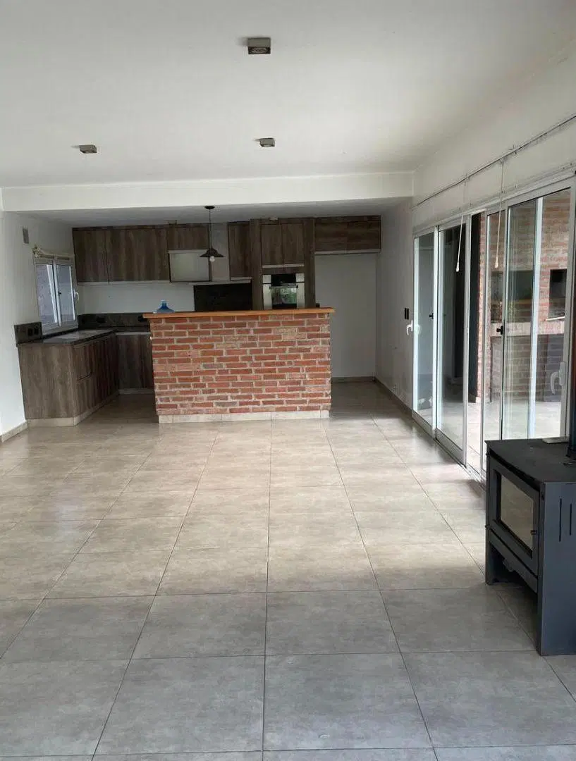 Casa de 3 dormitorios en venta en Las Cañitas - OPORTUNIDAD 5