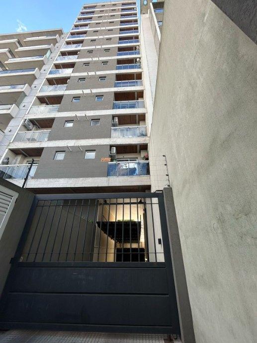 VENTA DE DEPARTAMENTO 2 AMBIENTES BERNAL CENTRO