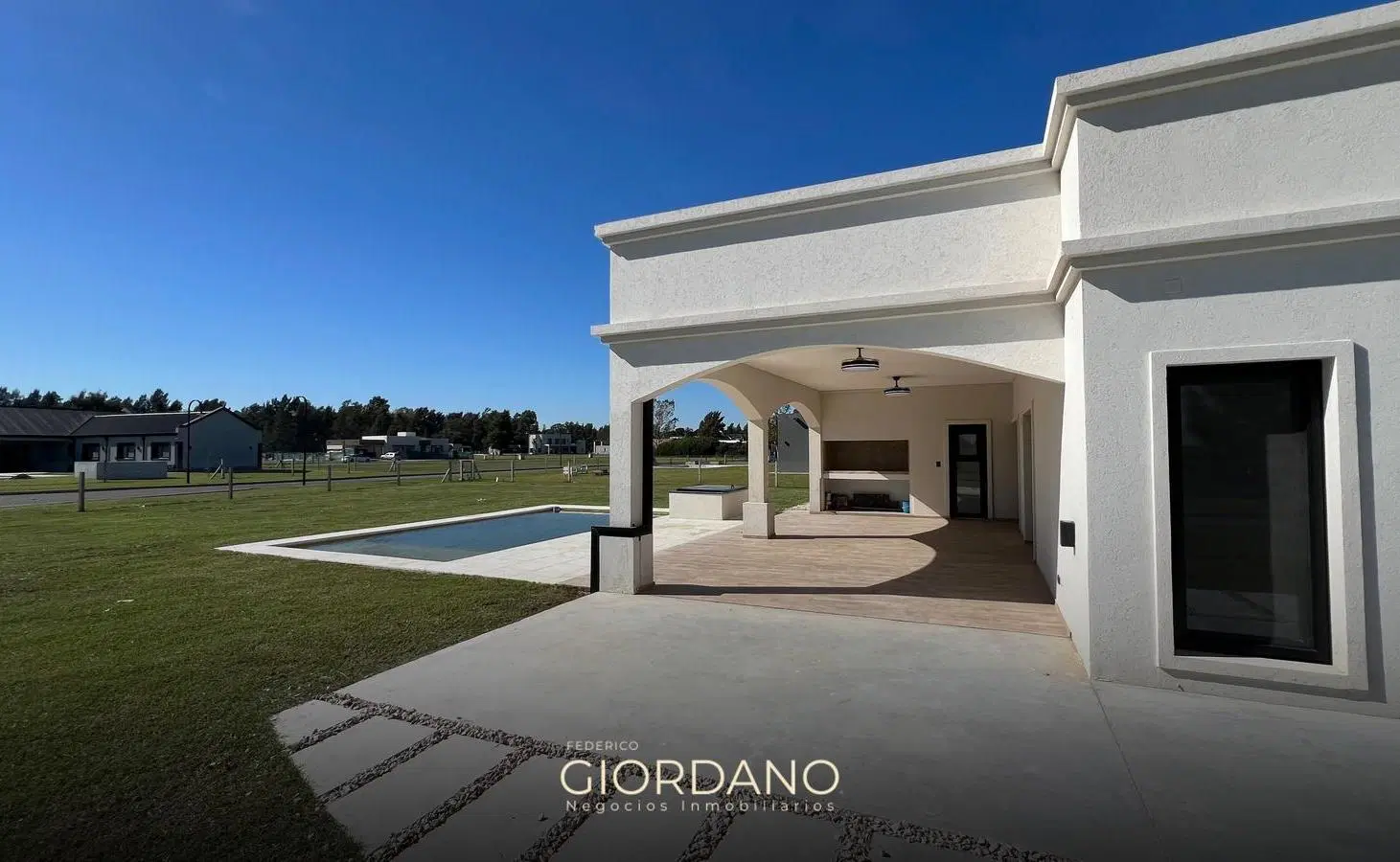 Casa en Venta el La Victoria Polo Club - Área 60 2