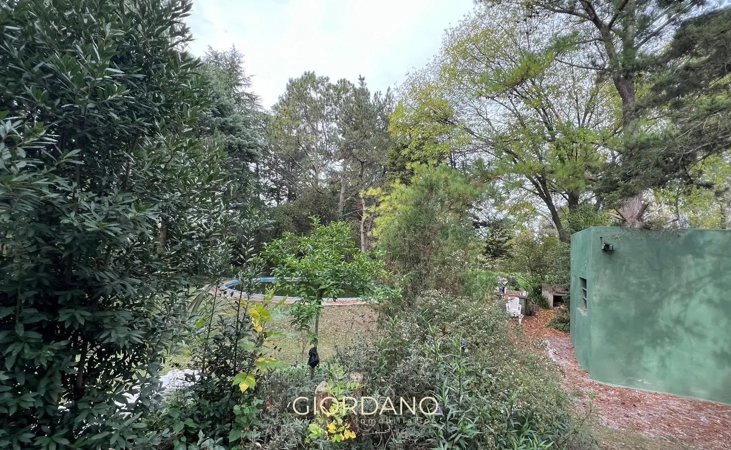 Campo de 2 hectareas en Venta en Abasto 3