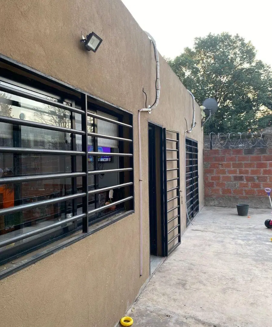 Casa minimalista de 100 mts A ESTRENAR en Moreno Norte, excelente accesibilidad!! 5