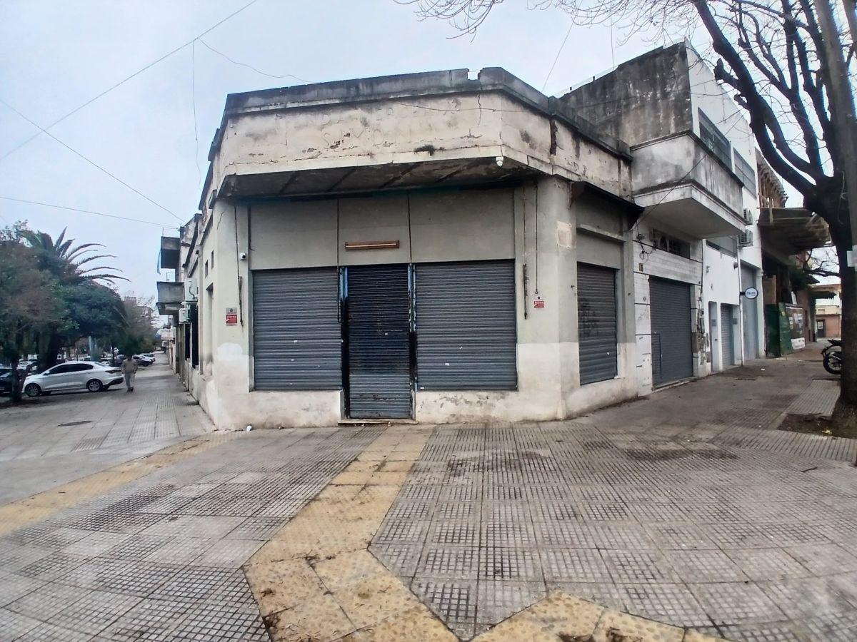 Foto de Local Comercial en esquina / Depósito en Alquiler – Mataderos, imagen 5
