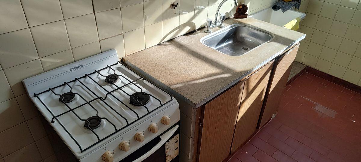Foto de Venta | Departamento 3 Ambientes con Balcón en Versalles, imagen 3