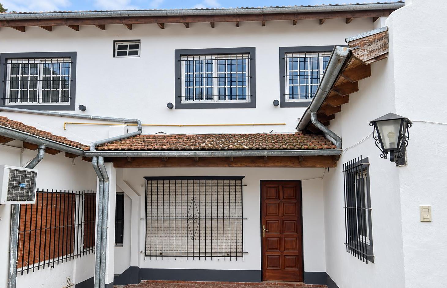 Foto de Casa 3 dormitorios con patio y parrilla, imagen 1