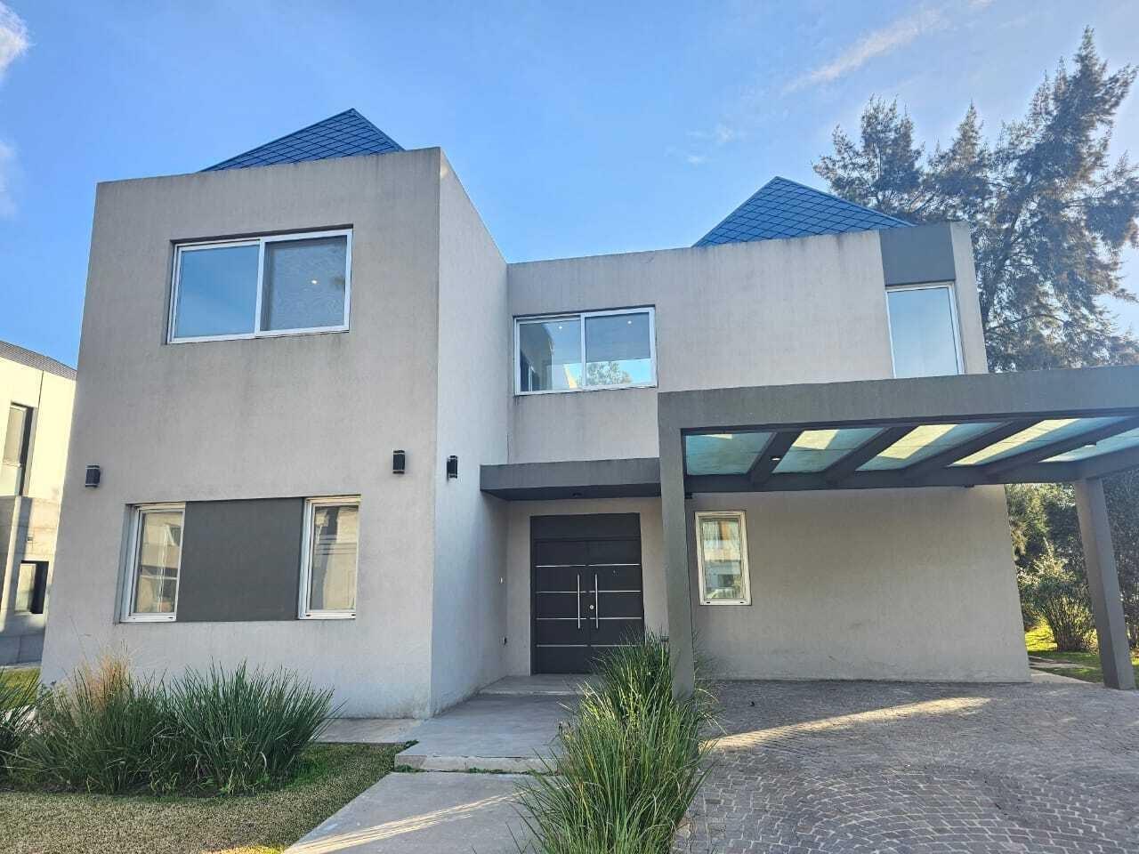 Casa  en Alquiler en Saint Thomas Oeste, Esteban Echeverría, G.B.A. Zona Sur