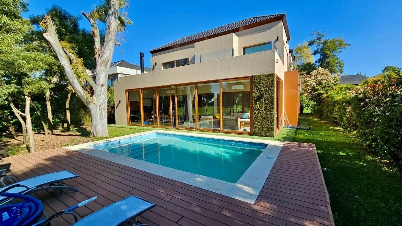 Casa en VENTA! Saint Thomas Este -Oeste!! A ESTRENAR!! Esteban Echeverría, G.B.A. Zona Sur