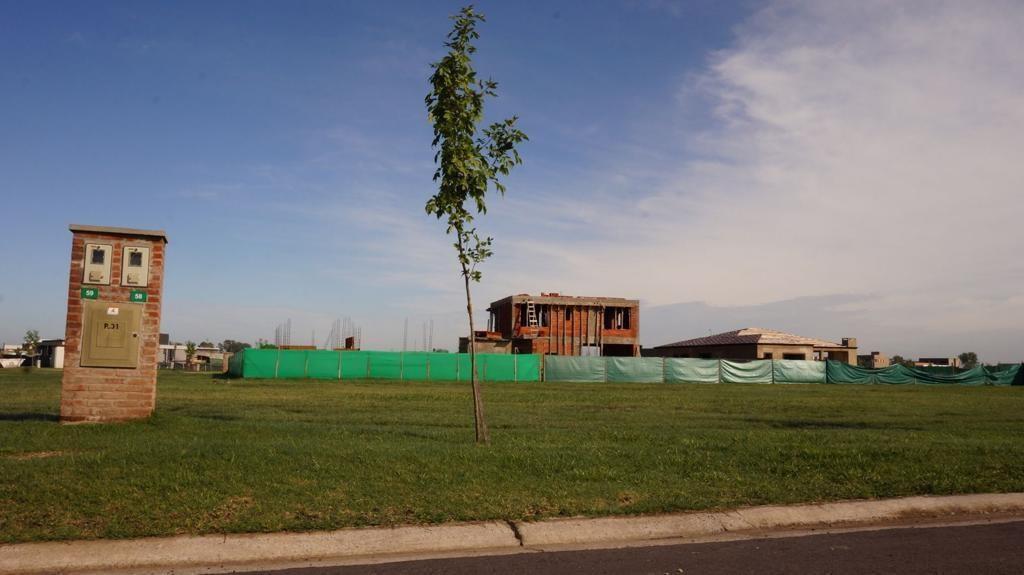 Foto de Oportunidad! Lote en Venta en CANNING. Terreno en venta 664 m2. Barrio, imagen 2