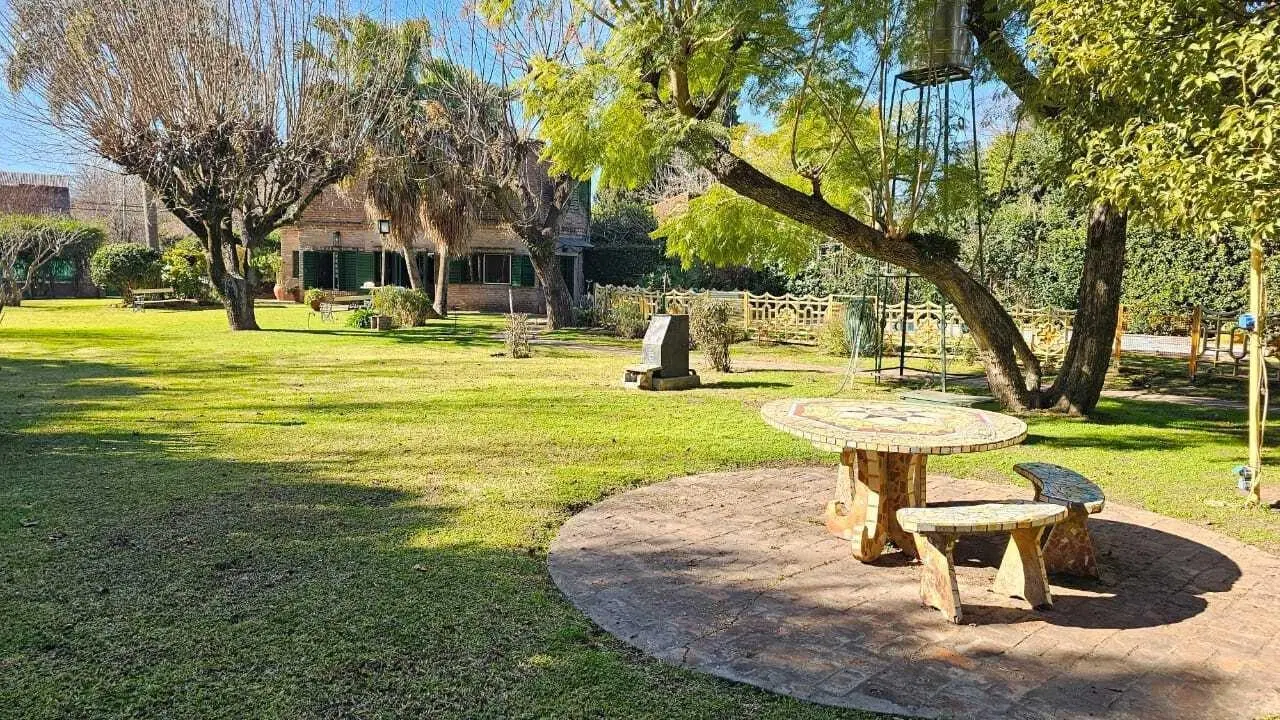 Casa Quinta Amoblada en Alquiler en Ezeiza, G.B.A. Zona Sur, Argentina. 3 Dormitorios. Piscina. Quin 8