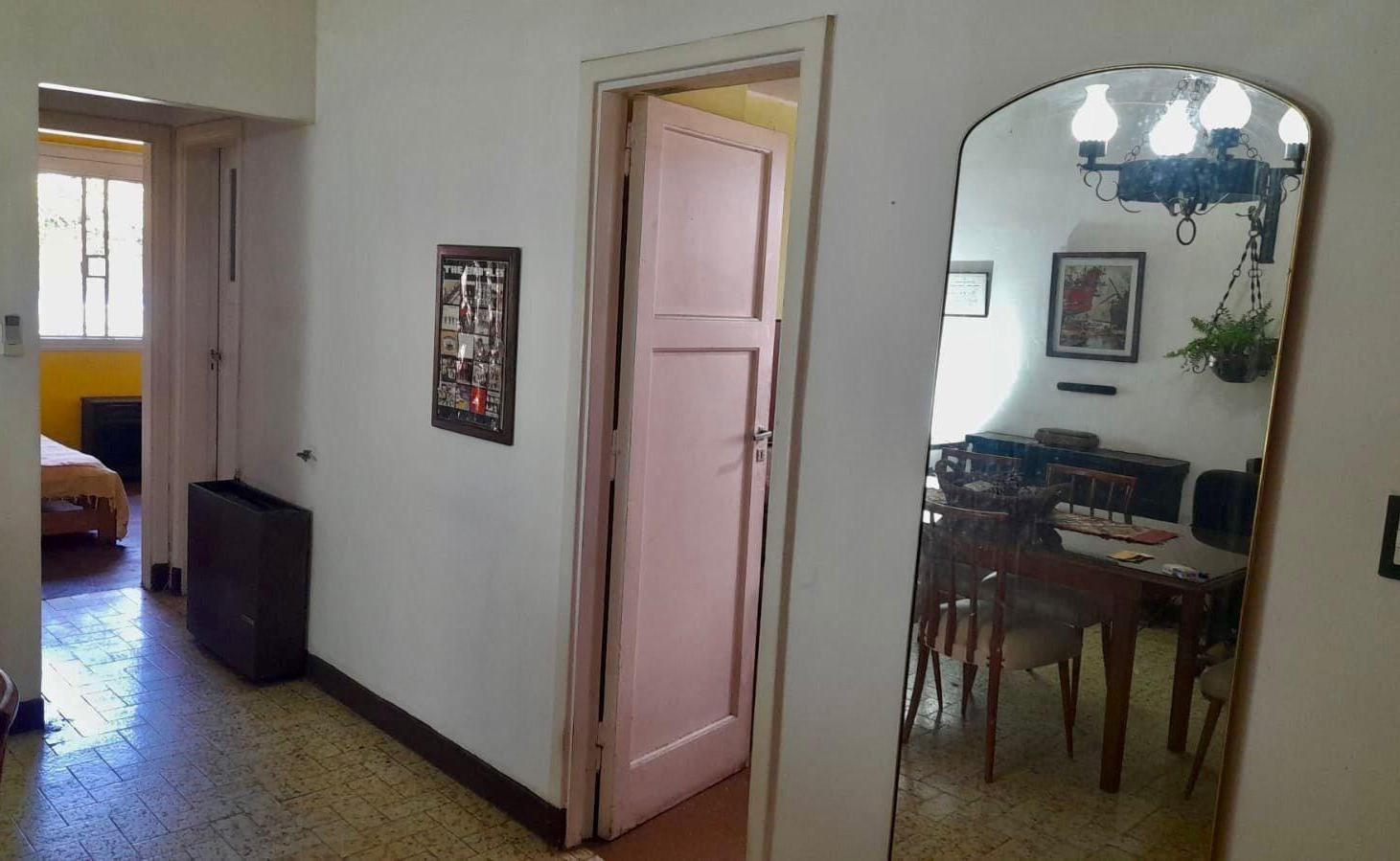 Foto de CASA EN VENTA EN BARRIO UNO! EZEIZA! 2 Dormitotios! PILETA - Barrio, imagen 3