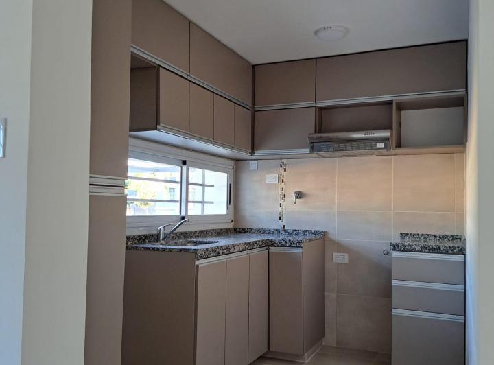 Dueño Alquila Dpto de Calidad 2d + Cochera + Patio - Reforma Integral a Estrenar 1