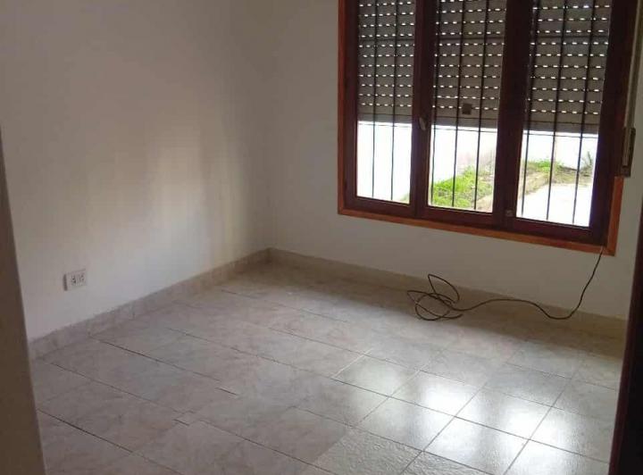 Alquilo casa 3 ambientes 5