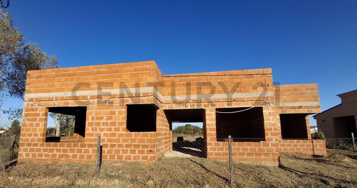 Casa en Obra avanzada 157 m² en lote esquina 600 m² | Colonia Japonesa, Loma Verde – Escobar | Sin e