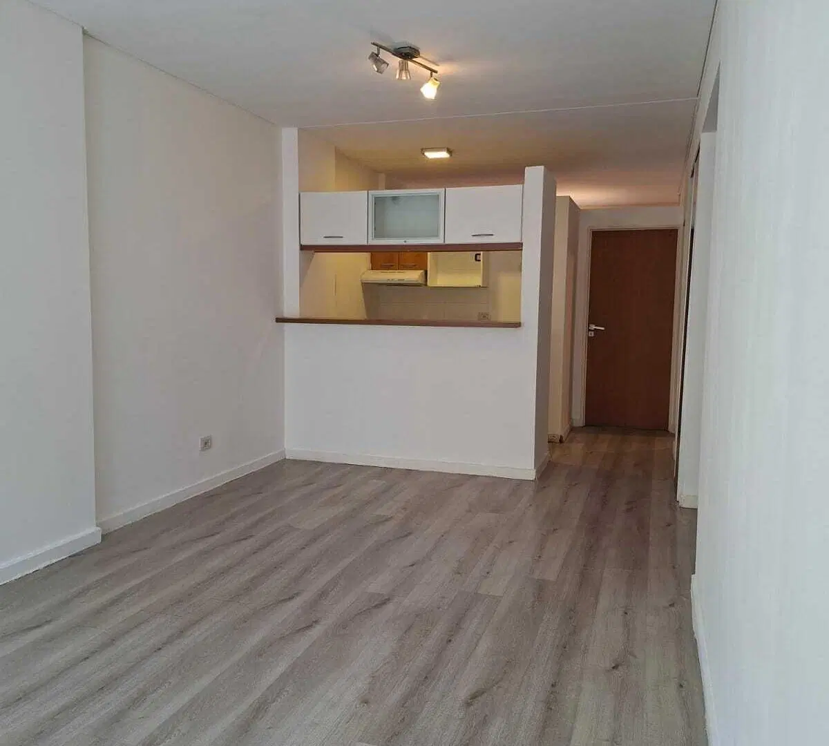 VENTA DEPARTAMENTO DE 2 AMBIENTES CON PATIO Y BALCÓN, EN FLORES - CABA 4