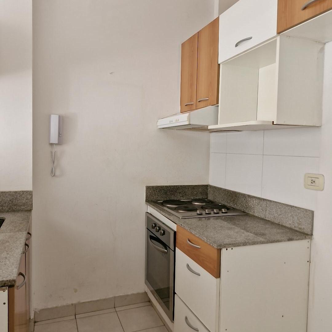 Foto de VENTA MONOAMBIENTEDE DIVIDIDO EN 2 AMBIENTES CON PATIO Y BALCÓN- APTO, imagen 5