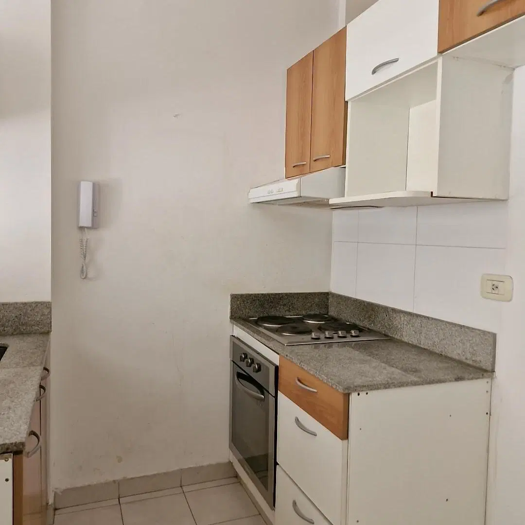 VENTA DEPARTAMENTO DE 2 AMBIENTES CON PATIO Y BALCÓN, EN FLORES - CABA 5