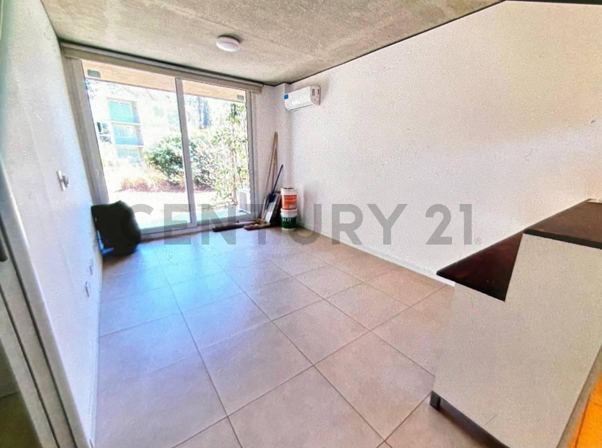 Foto de Venta de monoambiente con espacio verde, La Nazarena, Pilar, imagen 2