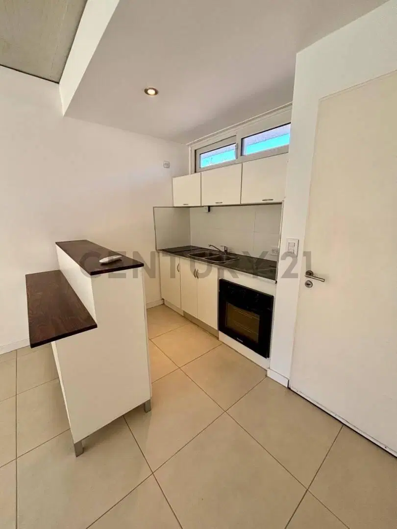 Venta de monoambiente con espacio verde, La Nazarena, Pilar 4