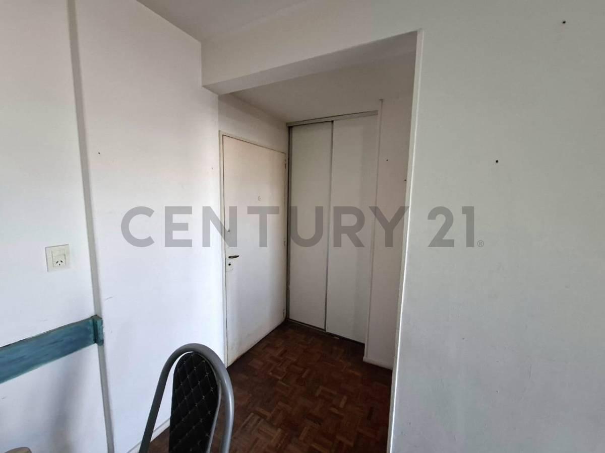 Venta departamento 2 ambientes en San Fernando Centro.