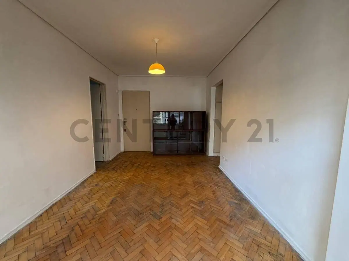 Venta Dpto. 2 Ambientes - Balvanera - 3