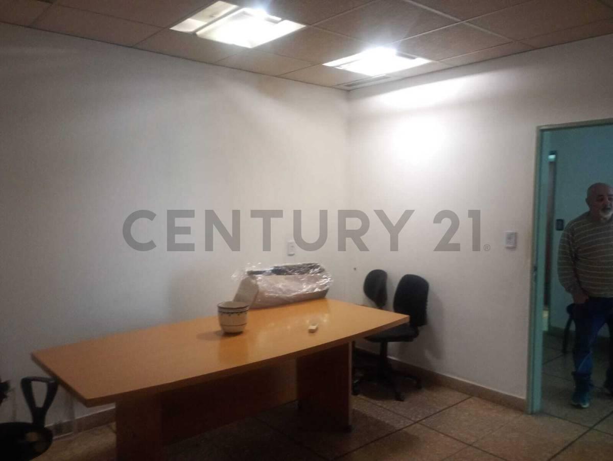Foto de 200 M2 DE OFICINAS CON RECEP.2 BAÑOS-COCINA-RECEPCIÒN-100M2 DE, imagen 5