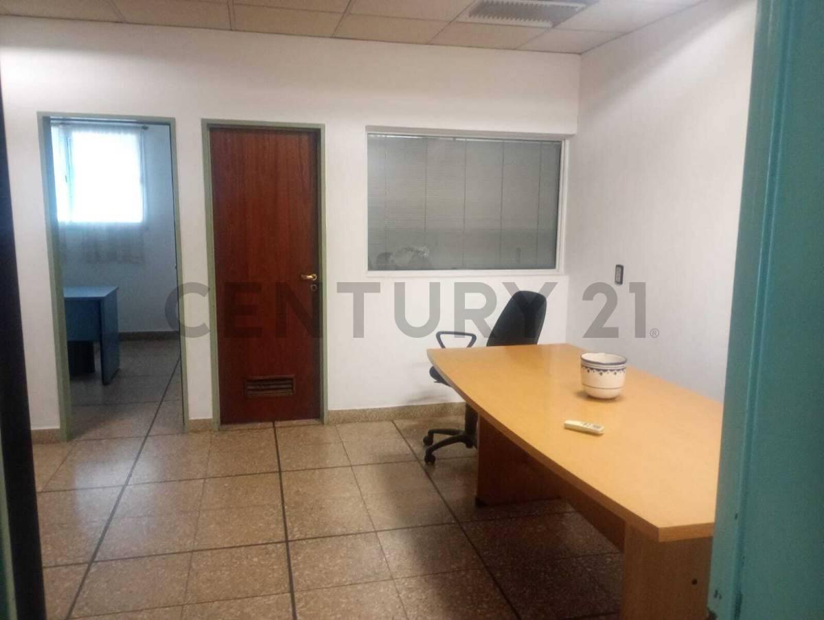 Foto de 200 M2 DE OFICINAS CON RECEP.2 BAÑOS-COCINA-RECEPCIÒN-100M2 DE, imagen 3