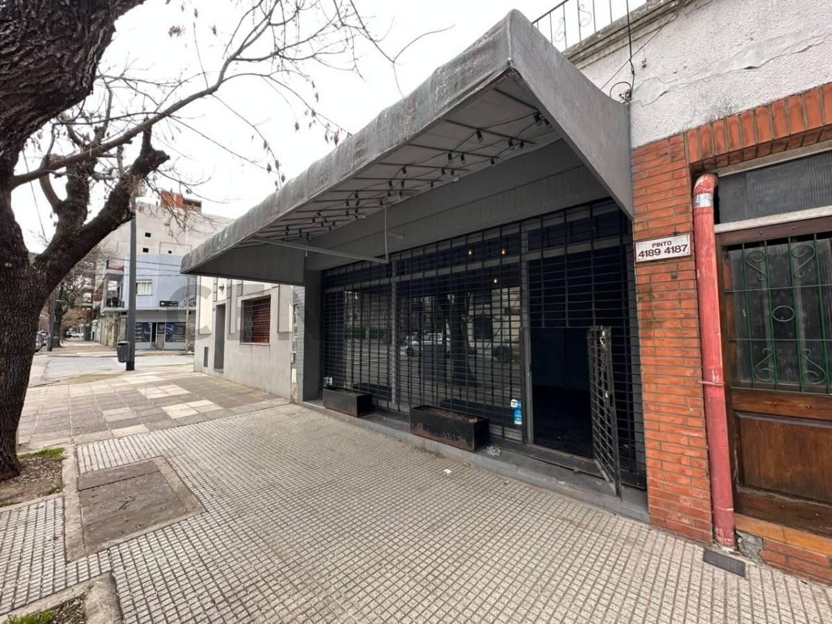 Foto de ALQUILER - LOCAL COMERCIAL - SAAVEDRA, imagen 2