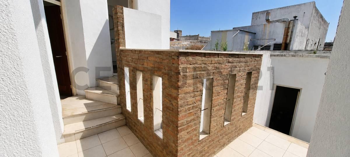 Foto de Venta PH 3 ambientes a reciclar con terraza y entrepiso, imagen 1