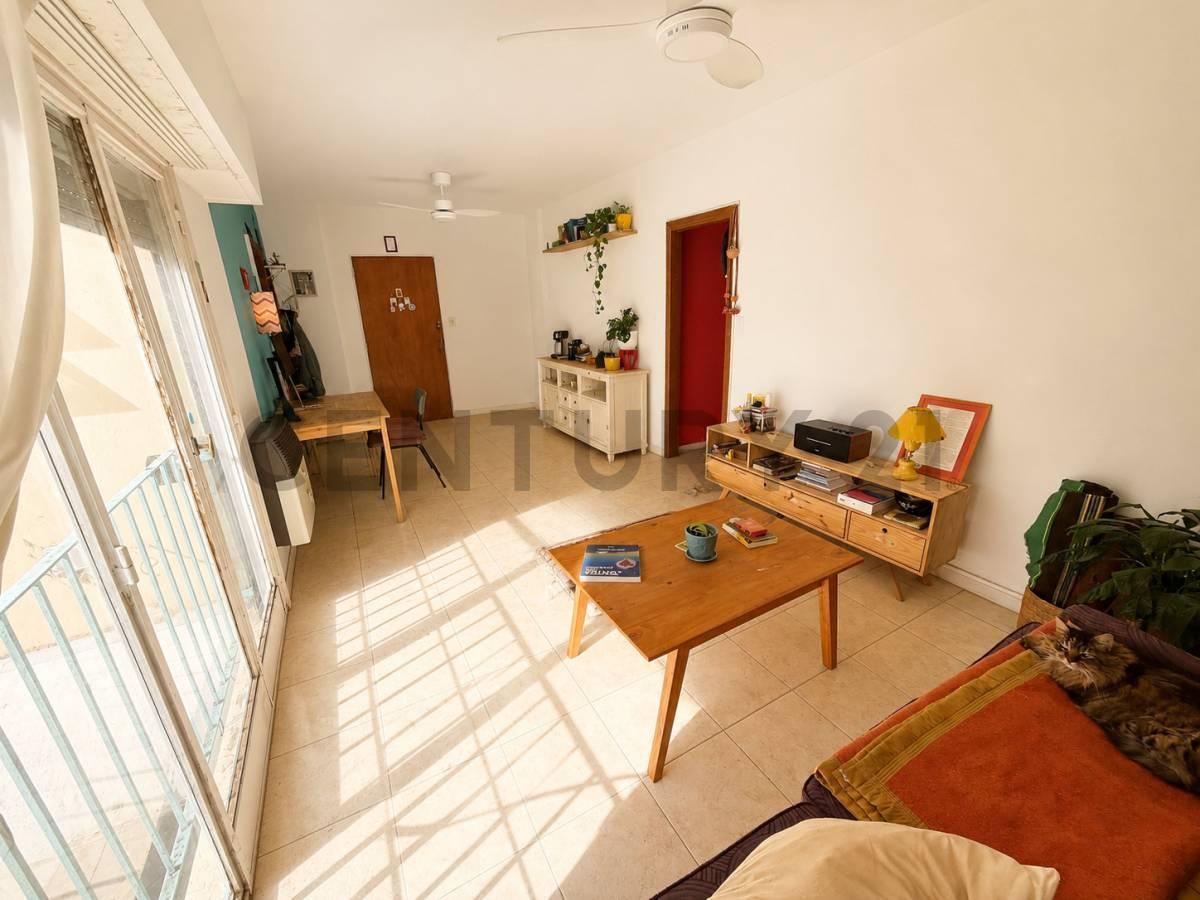 Foto de Venta Departamento 3 Ambientes en La Paternal Luminoso, imagen 2