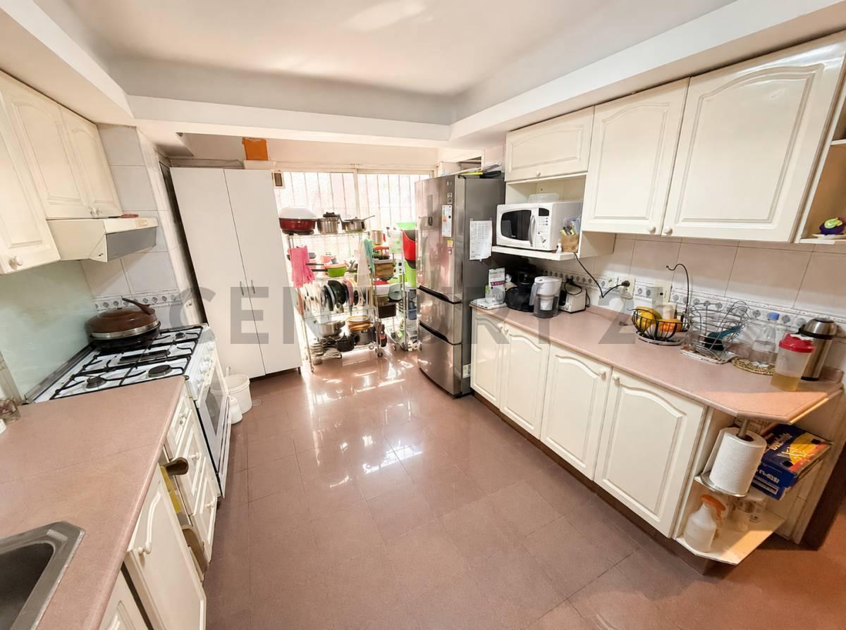 Foto de Venta depto 5 amb c/dependencia Caballito + 2 cocheras, imagen 2