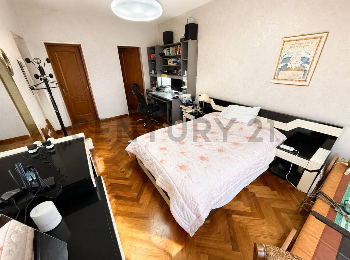 Foto de Venta depto 5 amb c/dependencia Caballito + 2 cocheras, imagen 4