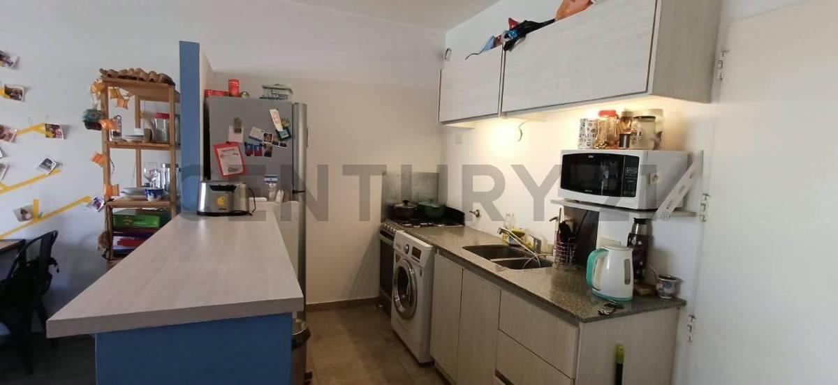 Foto de VENTA DEPARTAMENTO SEMIPISO 3 AMBIENTES Y COCHERA CUBIERTA - TIGRE, imagen 5