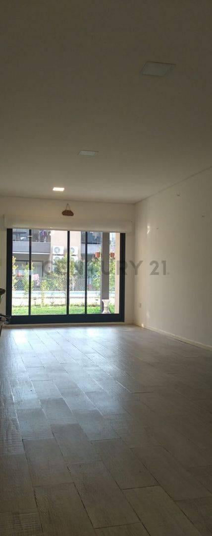 Foto de Venta de departamento 3 ambientes, en La Cañada Village, imagen 2