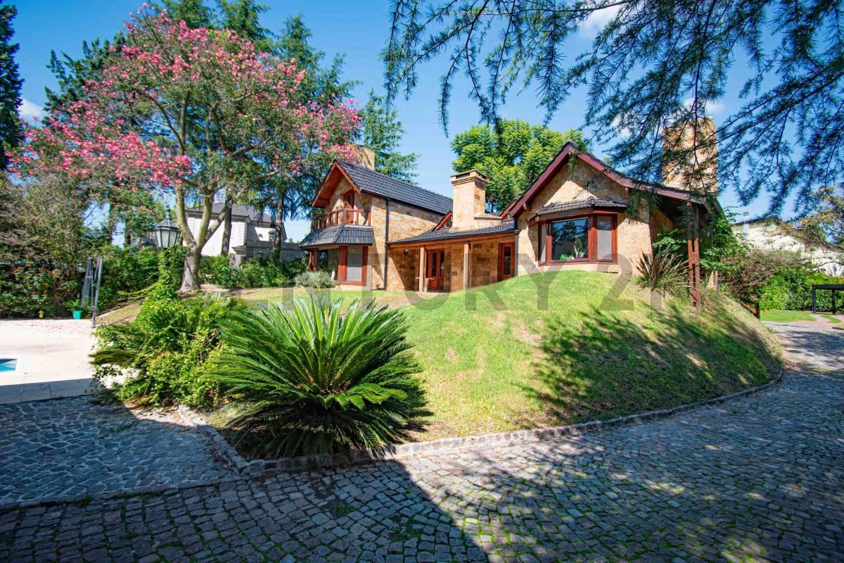 Foto de Venta casa en El Bosque- Campana, imagen 1